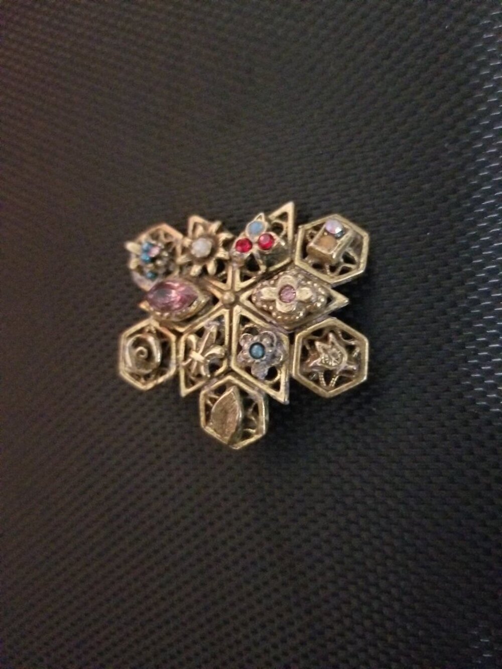 Vintage (1960-1977) Goldette© Brooch